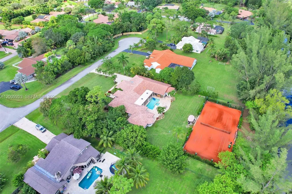 22180 Woodset Lane Boca Raton FL 33428
