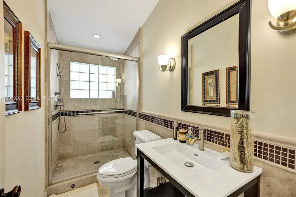 22180 Woodset Lane Boca Raton FL 33428