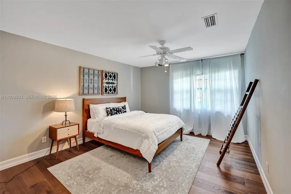 22180 Woodset Lane Boca Raton FL 33428