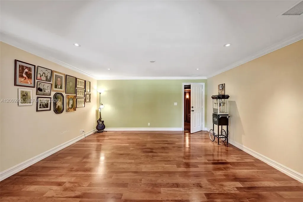 22180 Woodset Lane Boca Raton FL 33428