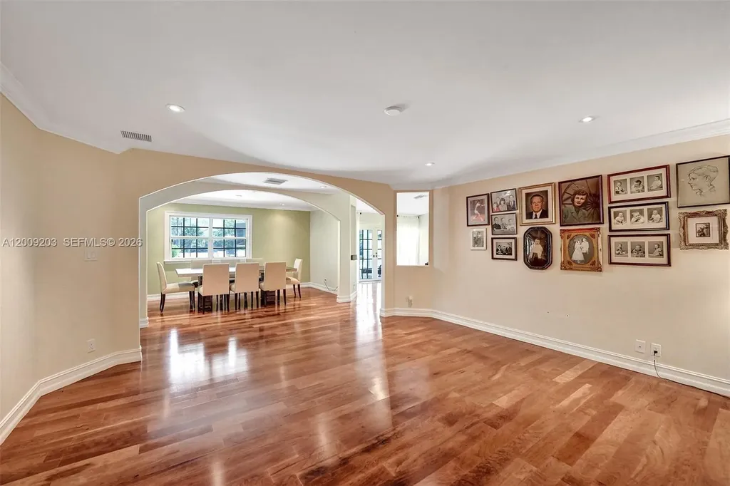 22180 Woodset Lane Boca Raton FL 33428