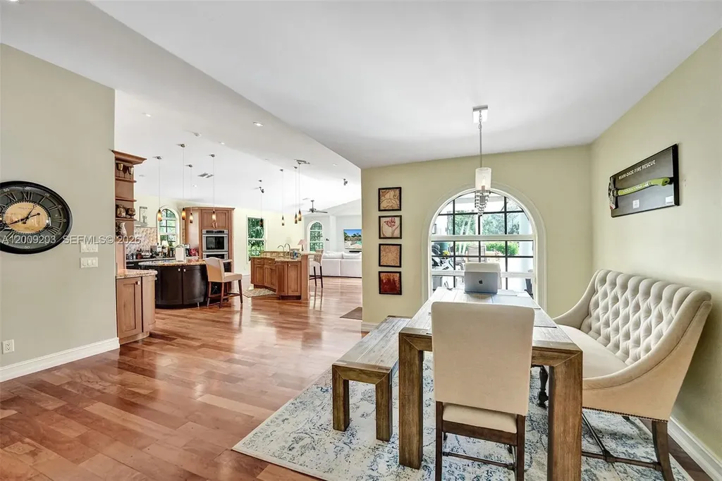 22180 Woodset Lane Boca Raton FL 33428