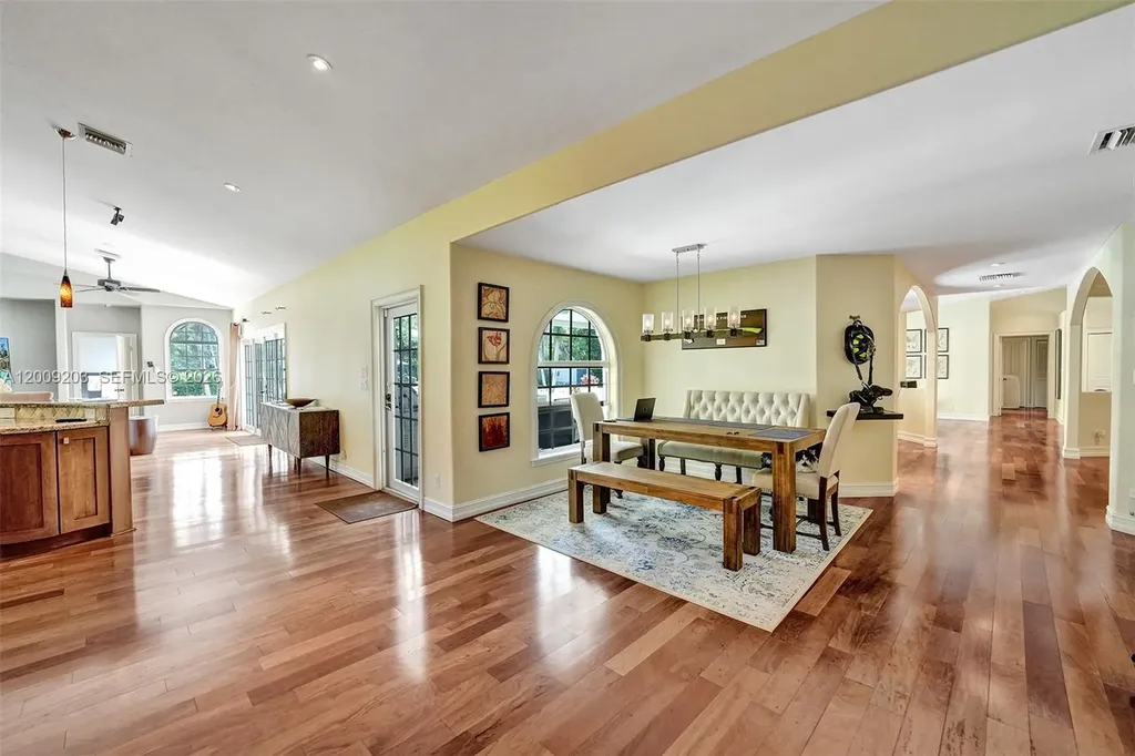 22180 Woodset Lane Boca Raton FL 33428