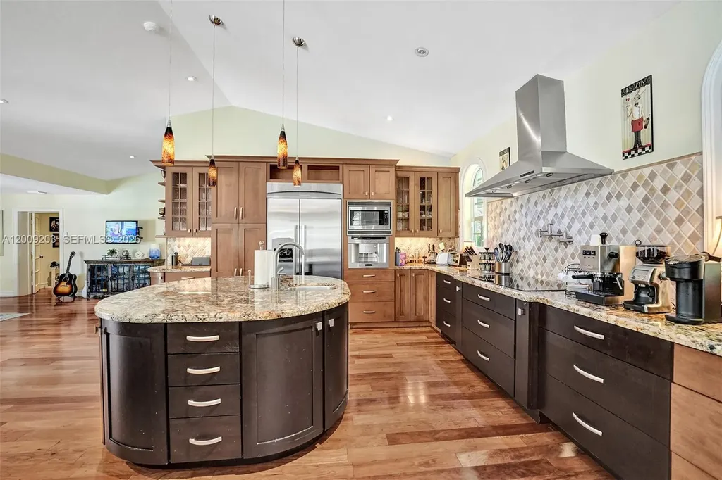 22180 Woodset Lane Boca Raton FL 33428