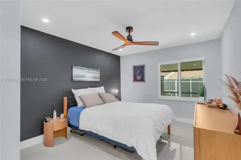 13756 SW 54th Terrace Miami FL 33175