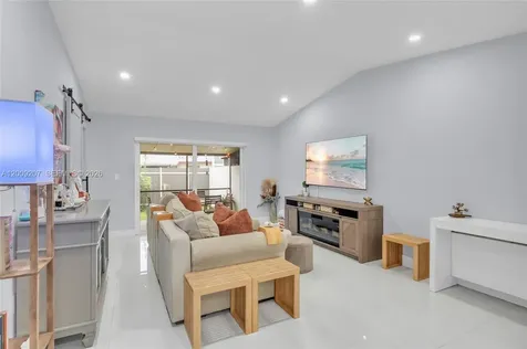 13756 SW 54th Terrace Miami FL 33175