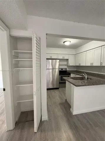 15687 SW 85th Terrace Miami FL 33193