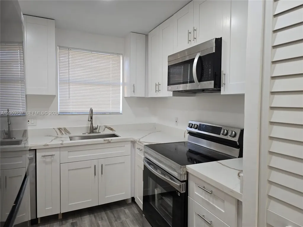 11477 NW 39th Court Coral Springs FL 33065