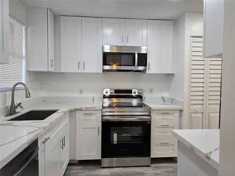 11477 NW 39th Court Coral Springs FL 33065