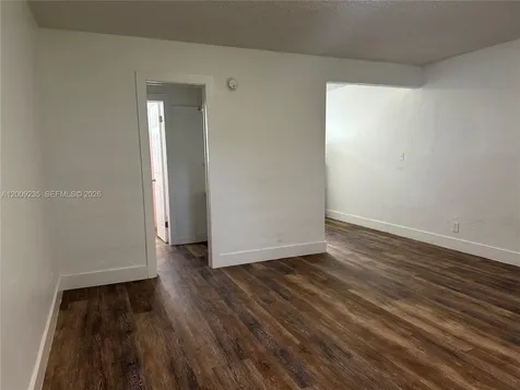 1821 Thomas Street Hollywood FL 33020