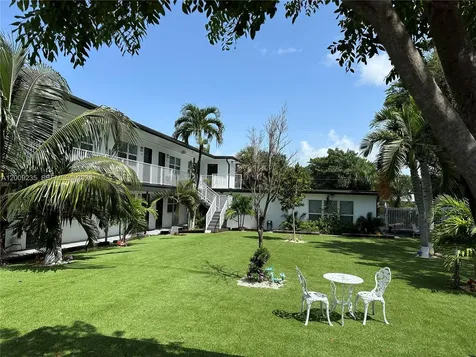 1821 Thomas Street Hollywood FL 33020