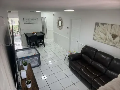 3514 W 76th Street Hialeah FL 33018