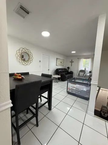 3514 W 76th Street Hialeah FL 33018