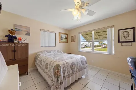 124 SW 10th Street Boynton Beach FL 33426