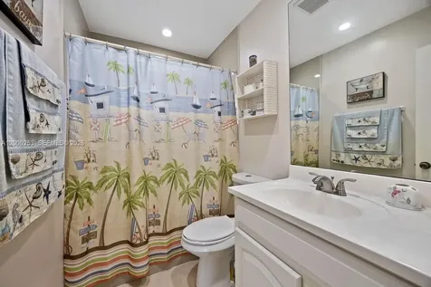 124 SW 10th Street Boynton Beach FL 33426