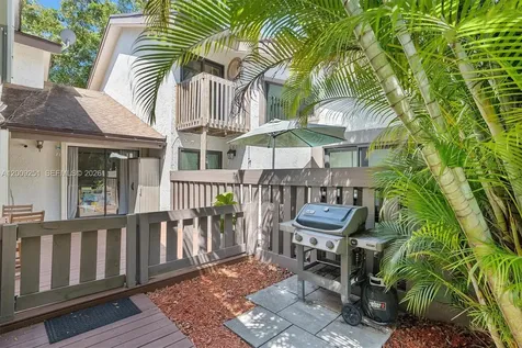 9347 SW 1st Street Plantation FL 33324