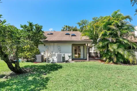 9347 SW 1st Street Plantation FL 33324
