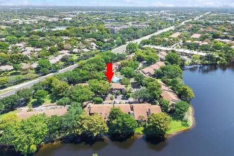 9347 SW 1st Street Plantation FL 33324