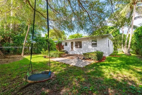 5490 SW 57 Avenue Miami FL 33155