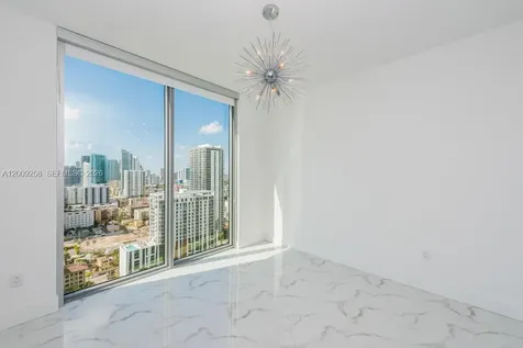 2900 NE 7 Avenue Miami FL 33137