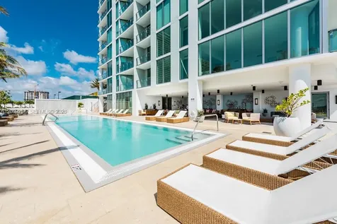 2900 NE 7 Avenue Miami FL 33137