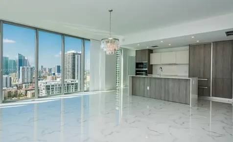 2900 NE 7 Avenue Miami FL 33137
