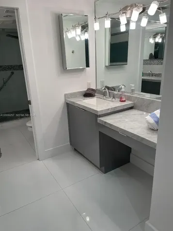 251 Crandon Boulevard Key Biscayne FL 33149