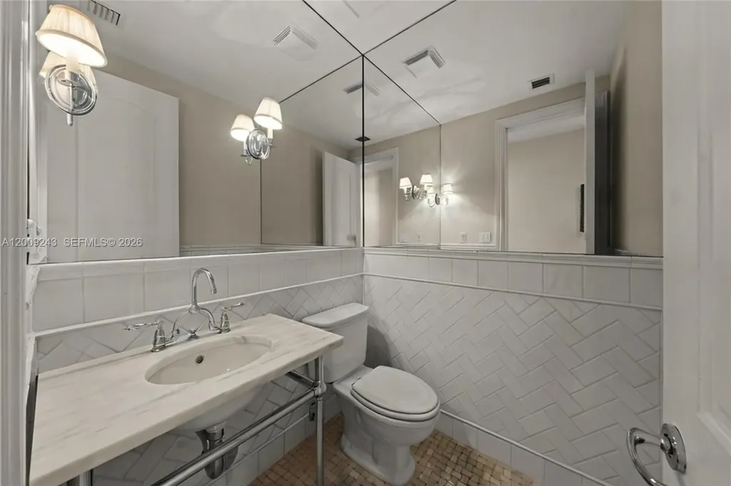 2430 Aqua Vista Boulevard Fort Lauderdale FL 33301