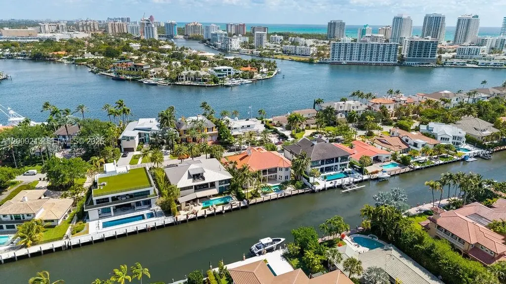 2430 Aqua Vista Boulevard Fort Lauderdale FL 33301