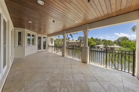 2430 Aqua Vista Boulevard Fort Lauderdale FL 33301