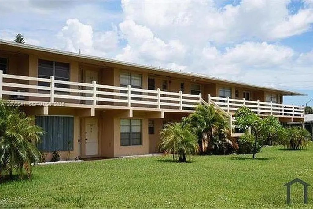 2980 NW 43rd Terrace Lauderdale Lakes FL 33313