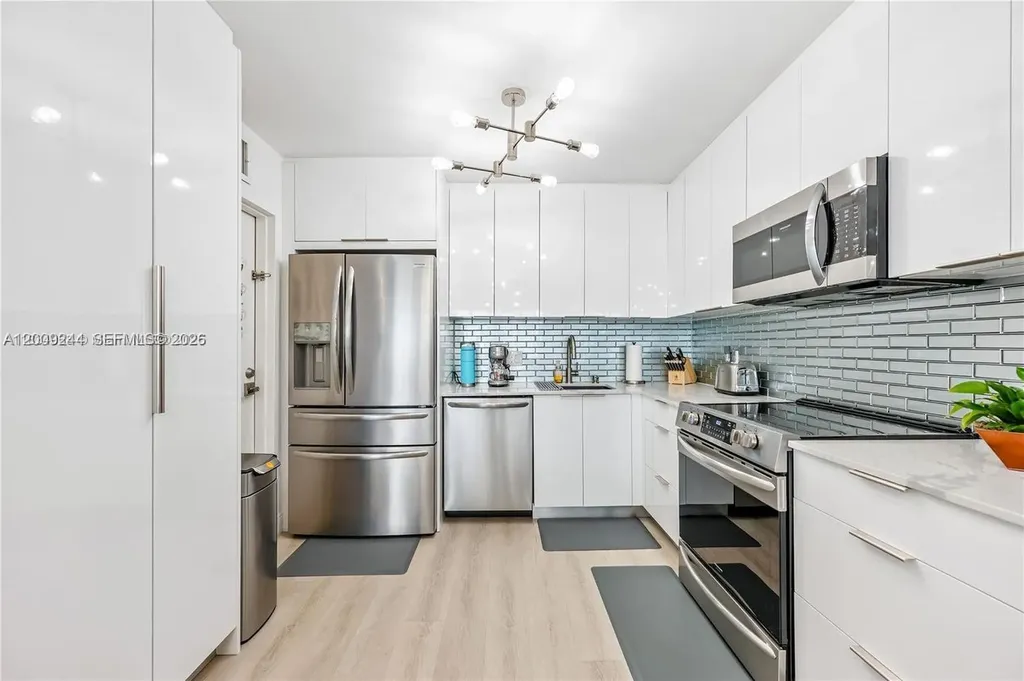 2201 S Ocean Drive Hollywood FL 33019