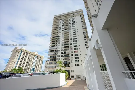 2201 S Ocean Drive Hollywood FL 33019