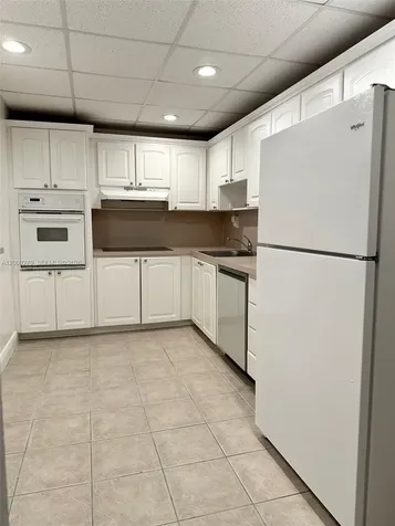 19390 Collins Avenue Sunny Isles Beach FL 33160
