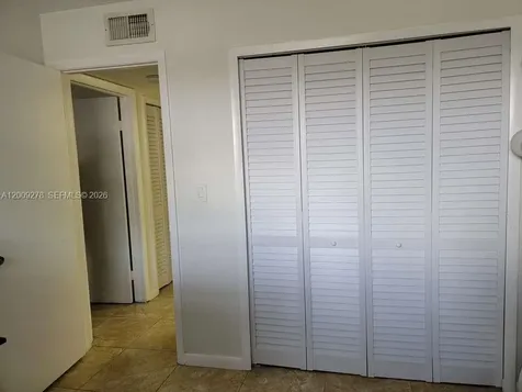 8425 NW 8th Street Miami FL 33126