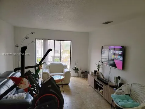 8425 NW 8th Street Miami FL 33126