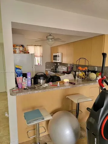 8425 NW 8th Street Miami FL 33126