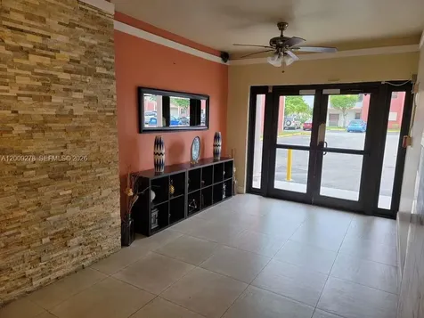 8425 NW 8th Street Miami FL 33126