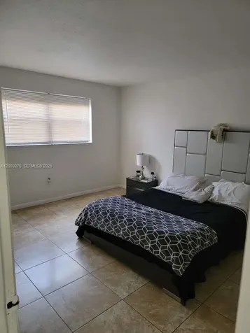 8425 NW 8th Street Miami FL 33126