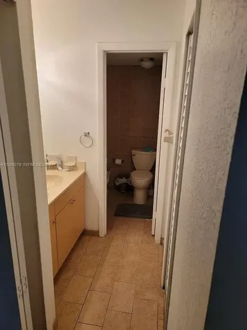 8425 NW 8th Street Miami FL 33126