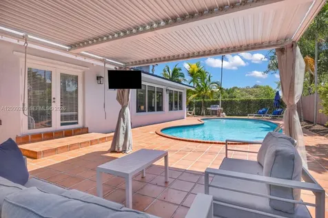 8900 SW 159th Terrace Palmetto Bay FL 33157