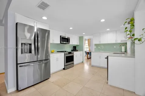 8900 SW 159th Terrace Palmetto Bay FL 33157