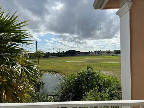 17630 NW 73rd Avenue Hialeah FL 33015