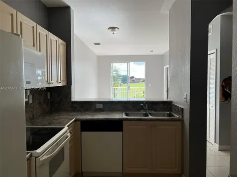 17630 NW 73rd Avenue Hialeah FL 33015