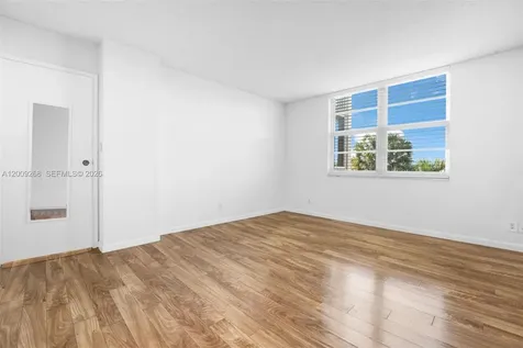 250 Jacaranda Drive Plantation FL 33324