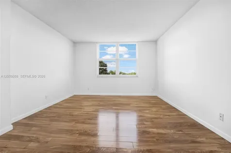 250 Jacaranda Drive Plantation FL 33324