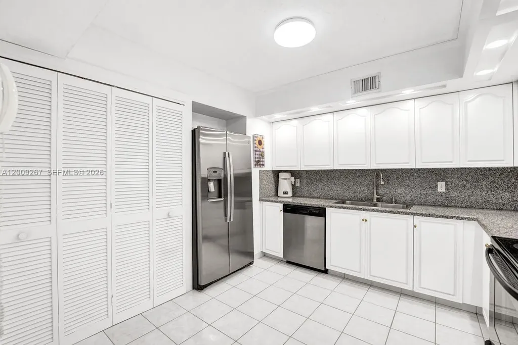 2806 N 46th Avenue Hollywood FL 33021