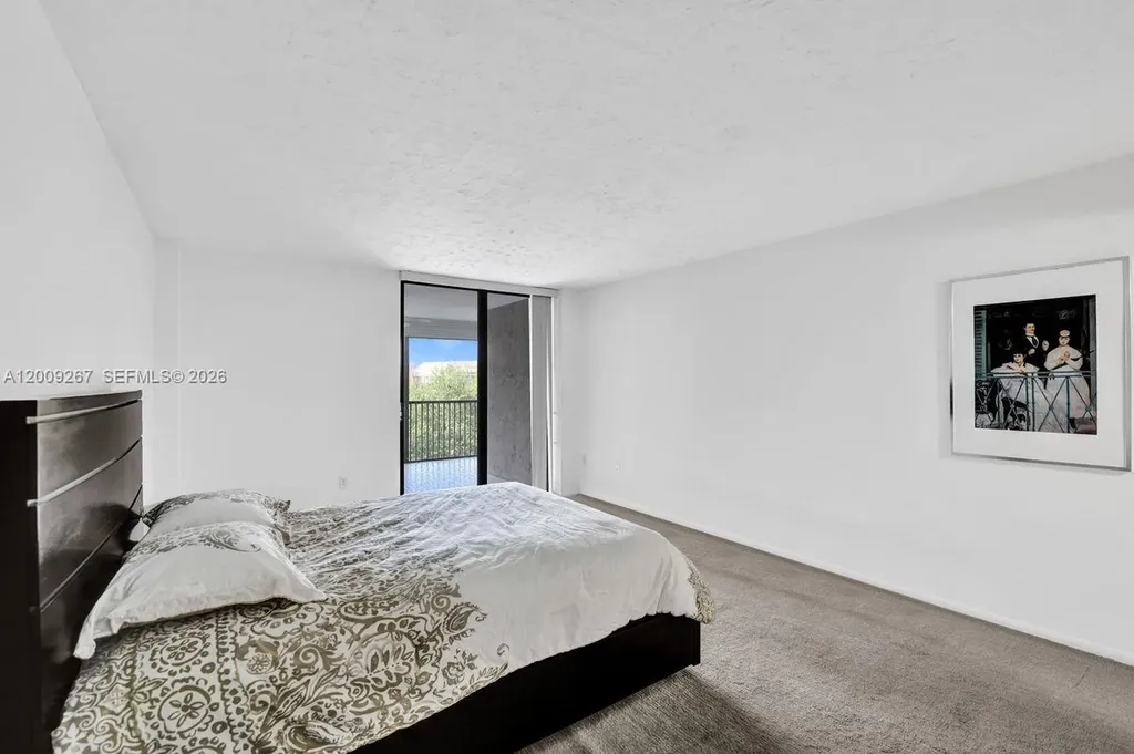 2806 N 46th Avenue Hollywood FL 33021