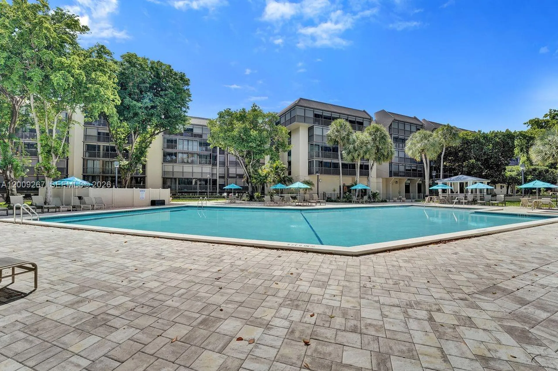2806 N 46th Avenue Hollywood FL 33021