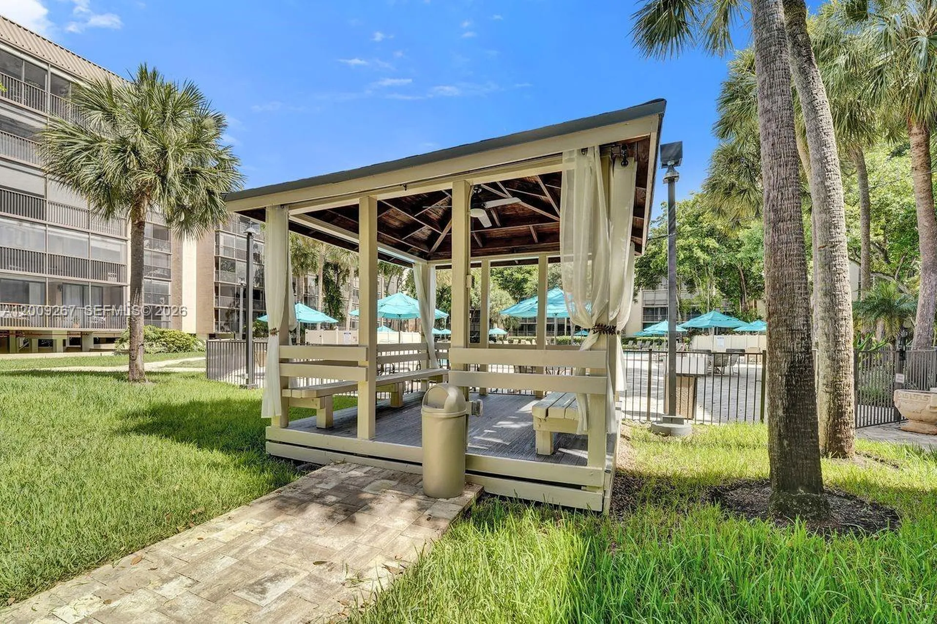 2806 N 46th Avenue Hollywood FL 33021